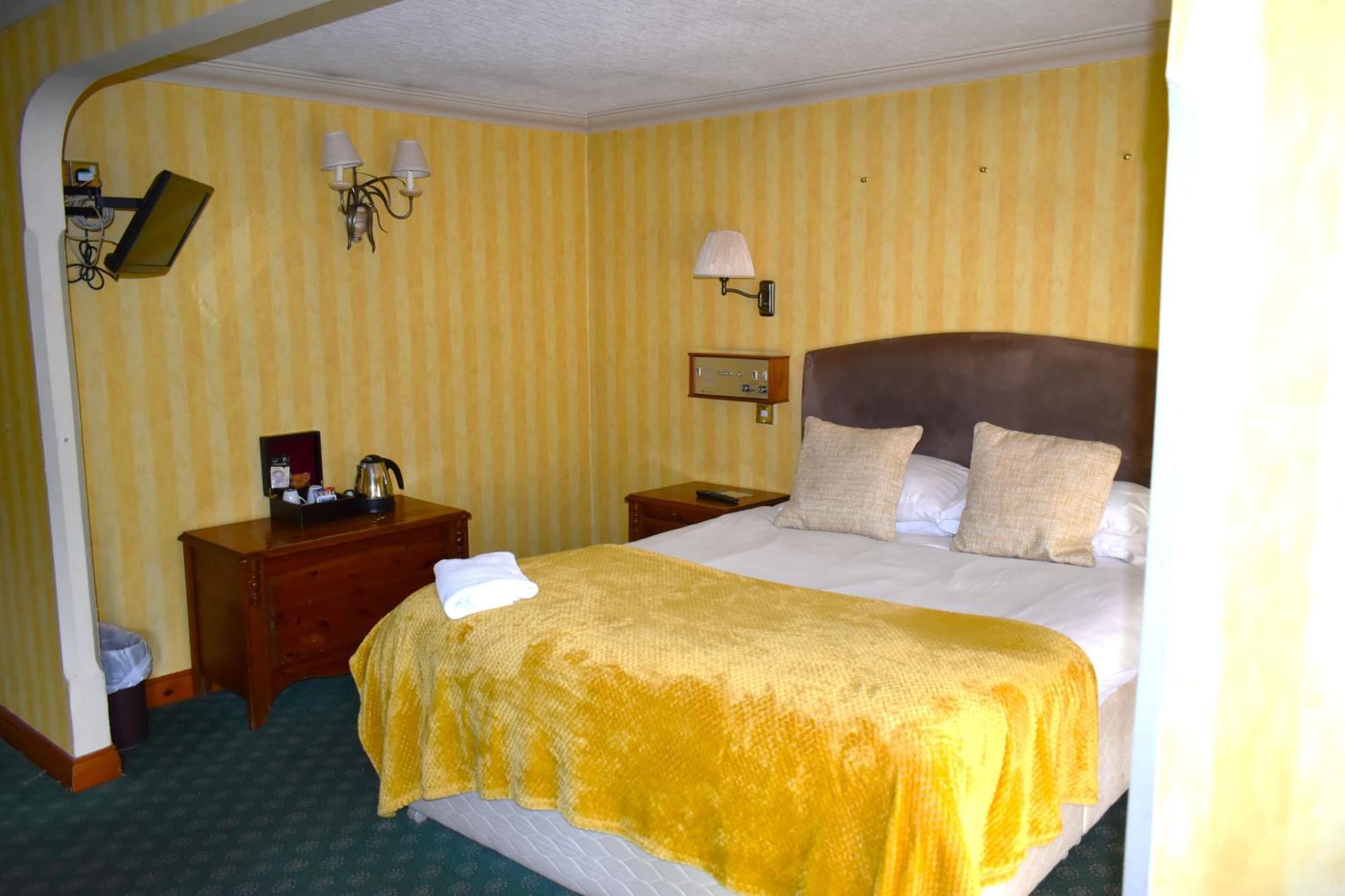 Donington Manor Hotel Касл-Донингтон Экстерьер фото