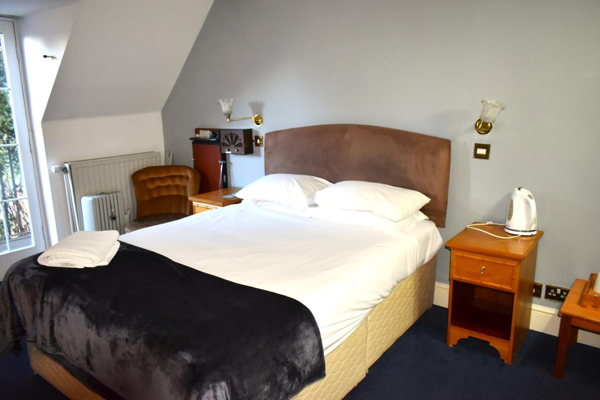 Donington Manor Hotel Касл-Донингтон Экстерьер фото